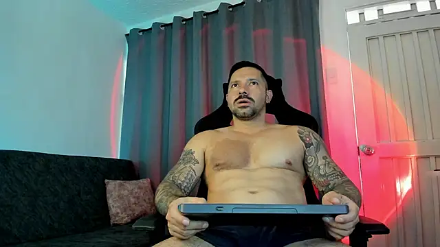 Pierre Vidal online show from October 2025 07:48:02 PM