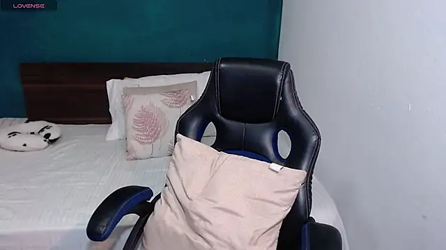 scaelettdubois online show from October 2025 12:35:02 AM