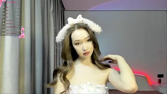  luna 022 online show from February 2025 03:15:02 PM