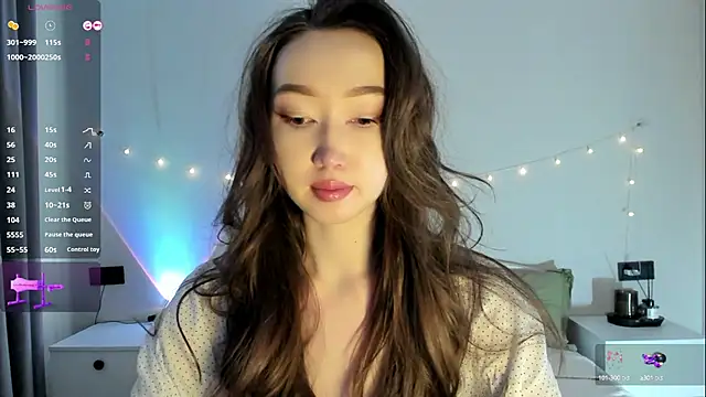  luna 022 online show from October 2025 04:33:02 AM