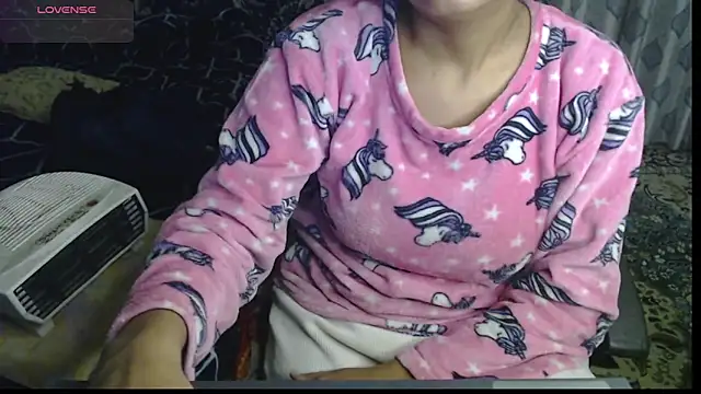 Snapshot of sexyrihana1 chatting on January 2025 06:28:01 AM sexyrihana1 online show from January 2025 06:28:01 AM