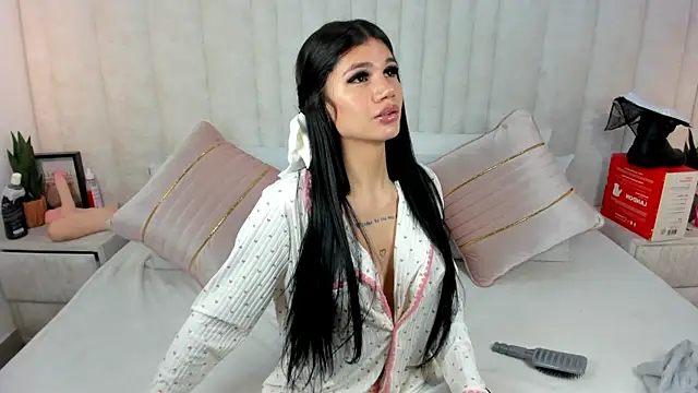 im anie online show from March 2025 04:49:02 AM