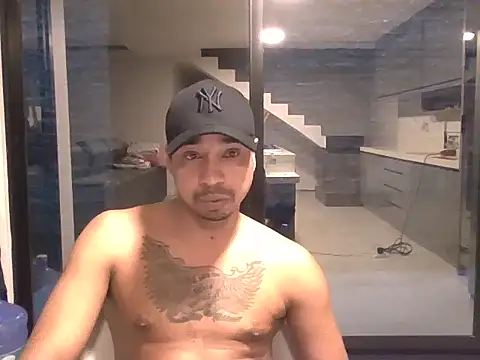 Juninho10c online show from November 2025 04:33:02 AM