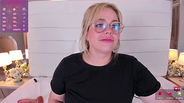 Charlotte93  online show from February 2025 05:50:01 PM