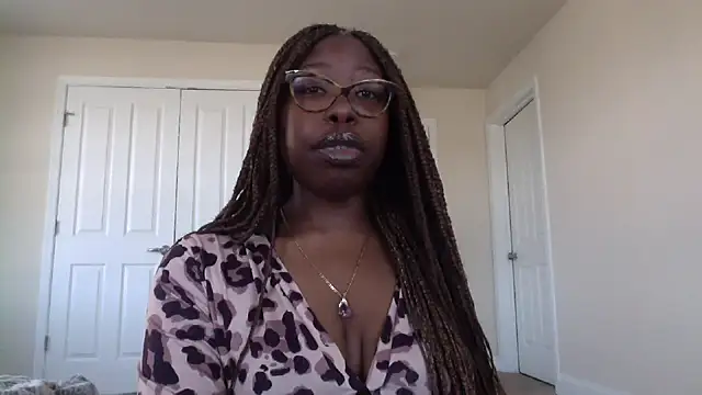 MadamIndigo online show from March 2025 02:56:01 PM