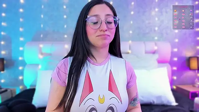 lucy neil online show from January 2025 07:08:01 PM