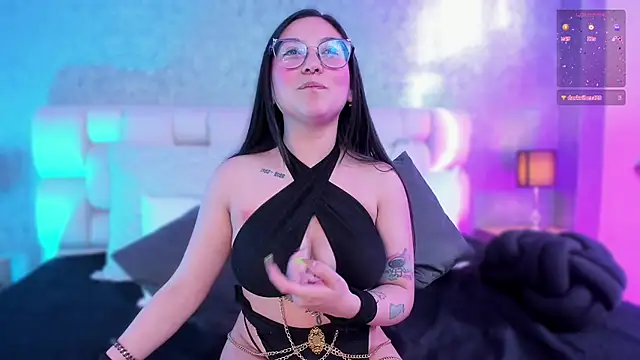 lucy neil online show from January 2025 10:10:01 PM