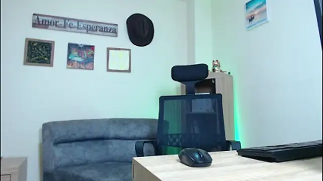 cowboyht online show from March 2026 03:17:01 AM