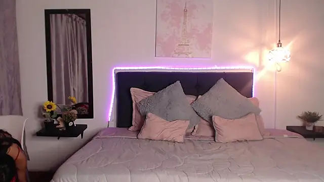 vaness weet online show from December 2024 02:09:02 AM