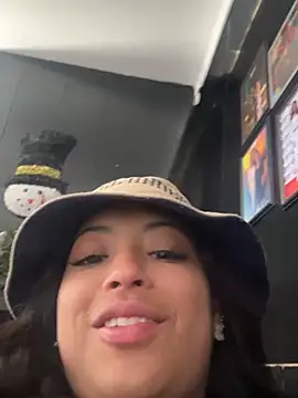 vaness weet online show from December 2024 02:36:02 PM