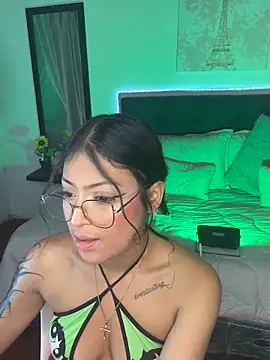 vaness weet online show from January 2025 11:15:01 PM