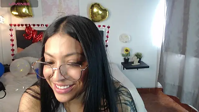 vaness weet online show from January 2025 08:35:02 PM