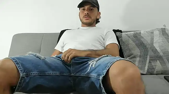 tuyo1995 online show from December 2024 01:13:02 AM