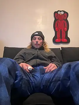 trippyski online show from December 2024 03:03:02 AM