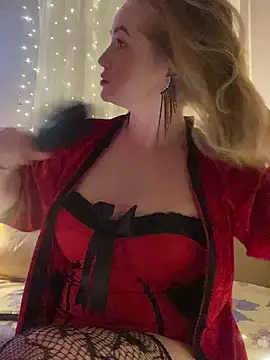 Lady  Maria online show from December 2024 04:06:01 PM