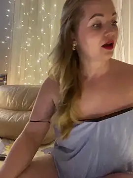 Lady  Maria online show from December 2024 04:14:01 PM