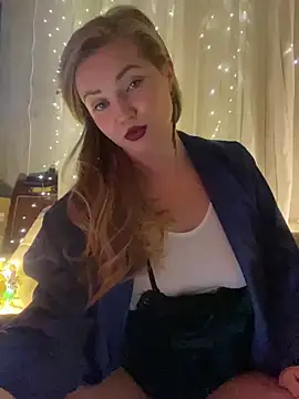 Lady  Maria online show from December 2024 07:39:02 PM