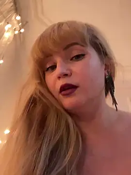 Lady  Maria online show from March 2025 04:46:01 PM