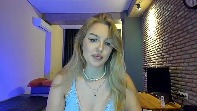 fifteenpoem online show from June 2026 02:38:01 AM