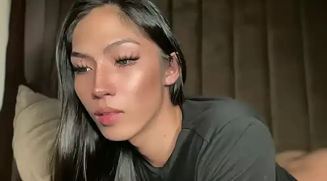 Bella Gordon online show from December 2024 10:30:01 PM