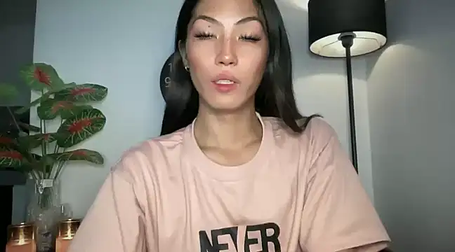 Bella Gordon online show from February 2025 12:17:01 AM