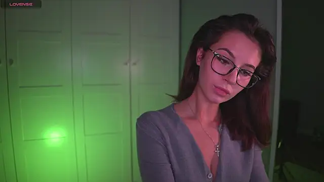 -JuicyMolly- online show from October 2025 03:45:01 PM