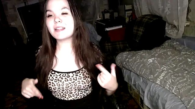 Snapshot of Var_Kiss chatting on February 2025 01:21:02 PM Var Kiss online show from February 2025 01:21:02 PM