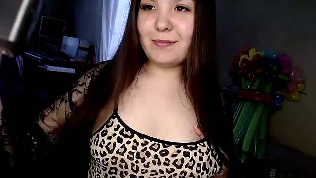 Snapshot of Var_Kiss chatting on March 2025 10:05:01 AM Var Kiss online show from March 2025 10:05:01 AM