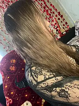 Snapshot of Var_Kiss chatting on February 2026 04:45:01 AM Var Kiss online show from February 2026 04:45:01 AM