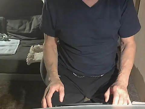 kiam471 online show from January 2025 10:01:02 PM