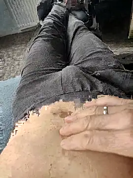 kiam471 online show from March 2026 01:34:01 PM