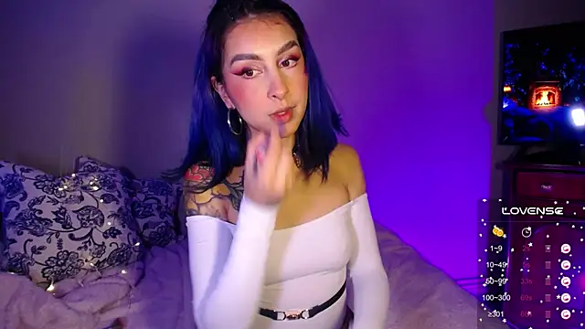 Cinamoonn online show from January 2025 09:31:01 PM