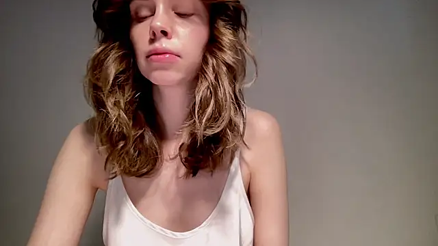 Nikki Mimimi online show from December 2024 10:18:01 AM