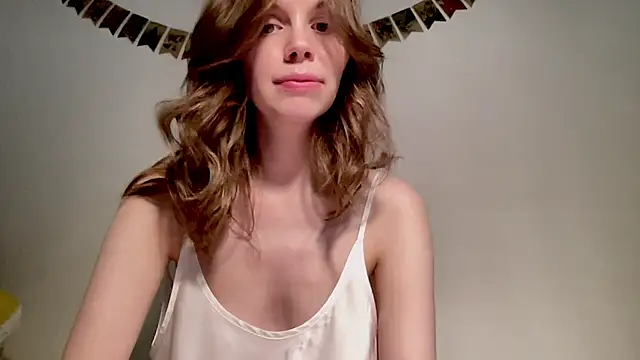 Nikki Mimimi online show from January 2025 01:29:01 PM