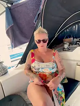 German Milf online show from September 2025 12:54:01 PM