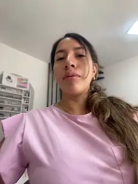 Snapshot of daniela_henao chatting on April 2026 03:03:02 PM daniela henao online show from April 2026 03:03:02 PM