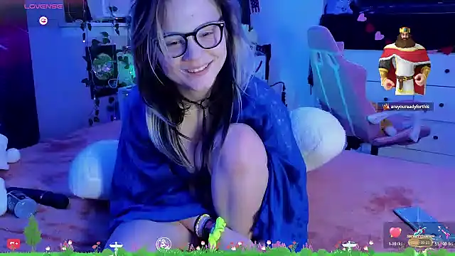 Snapshot of Cutiepiespanks chatting on March 2025 01:09:01 PM Cutiepiespanks online show from March 2025 01:09:01 PM