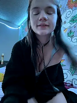 Snapshot of Cutiepiespanks chatting on September 2025 05:01:01 PM Cutiepiespanks online show from September 2025 05:01:01 PM