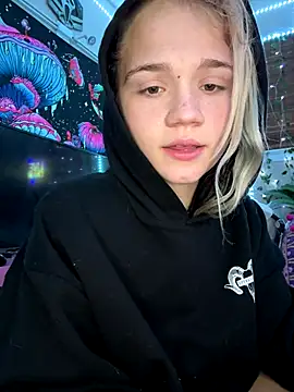 Snapshot of Cutiepiespanks chatting on September 2025 05:51:01 AM Cutiepiespanks online show from September 2025 05:51:01 AM