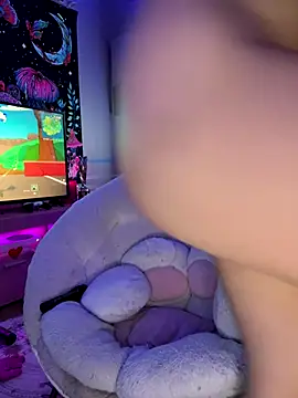 Snapshot of Cutiepiespanks chatting on November 2025 07:56:02 PM Cutiepiespanks online show from November 2025 07:56:02 PM