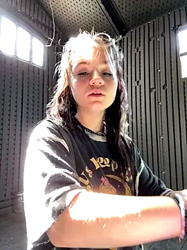 Snapshot of Cutiepiespanks chatting on November 2025 07:08:02 PM Cutiepiespanks online show from November 2025 07:08:02 PM