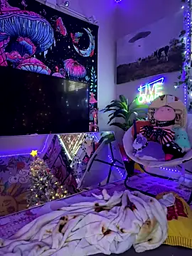 Snapshot of Cutiepiespanks chatting on November 2025 12:49:02 PM Cutiepiespanks online show from November 2025 12:49:02 PM