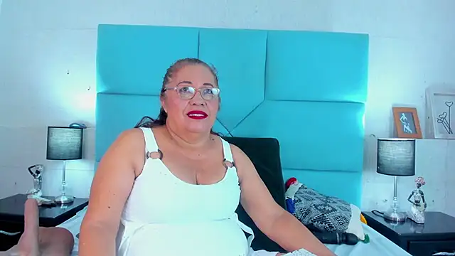 Keira Lennox online show from January 2025 01:22:01 PM