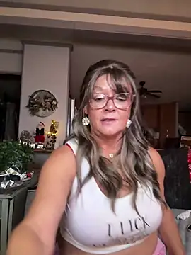 cowgirlc online show from November 2025 03:28:01 AM