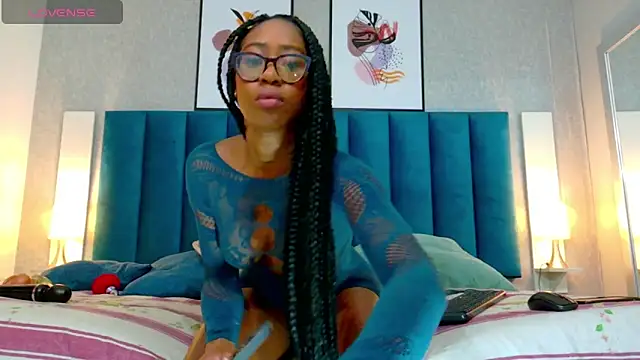 MiaMidnnightt online show from March 2025 12:22:01 PM