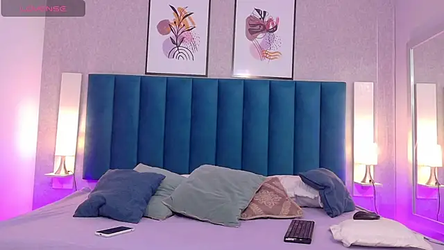 MiaMidnnightt online show from October 2025 12:34:02 PM