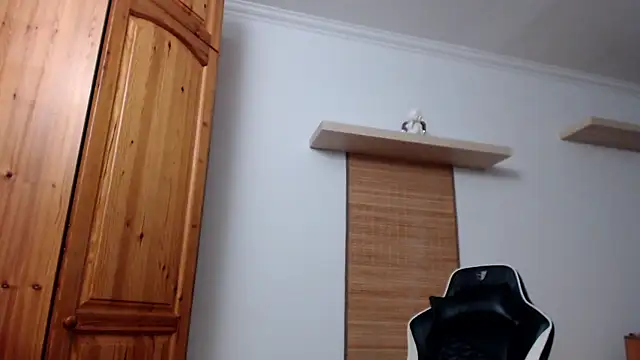 Lisakisss online show from March 2025 07:57:02 PM