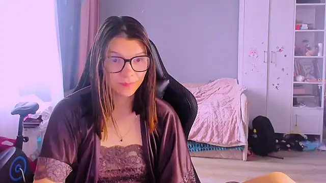 MollyLollipop online show from May 2026 04:43:02 AM