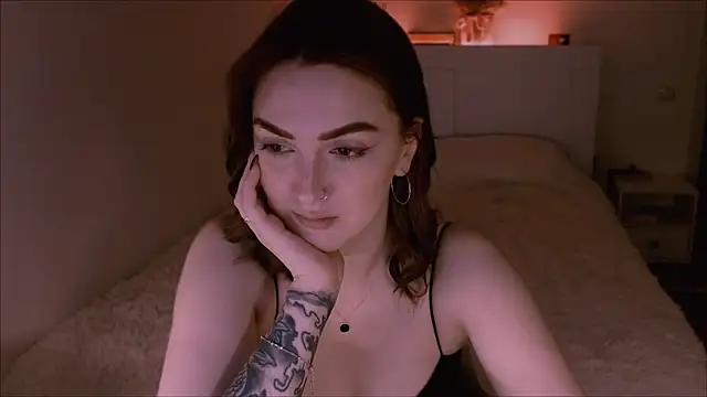 LilyFarey online show from February 2025 06:49:02 PM