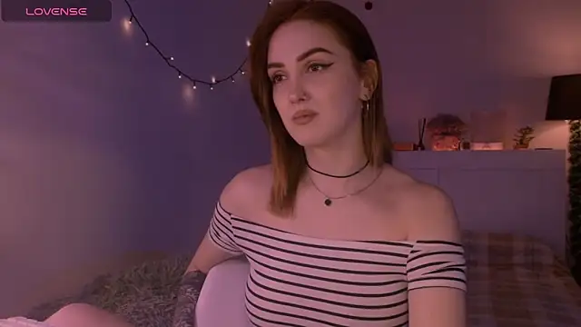 LilyFarey online show from November 2025 06:19:02 PM